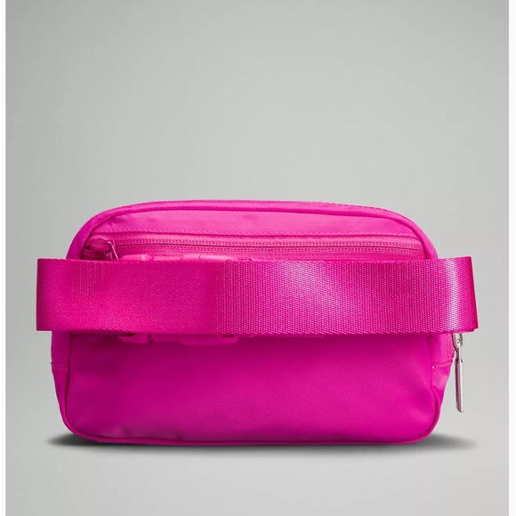 NWT - Lululemon‎ Sonic Pink Belt Bag 1L - Picture 4 of 6